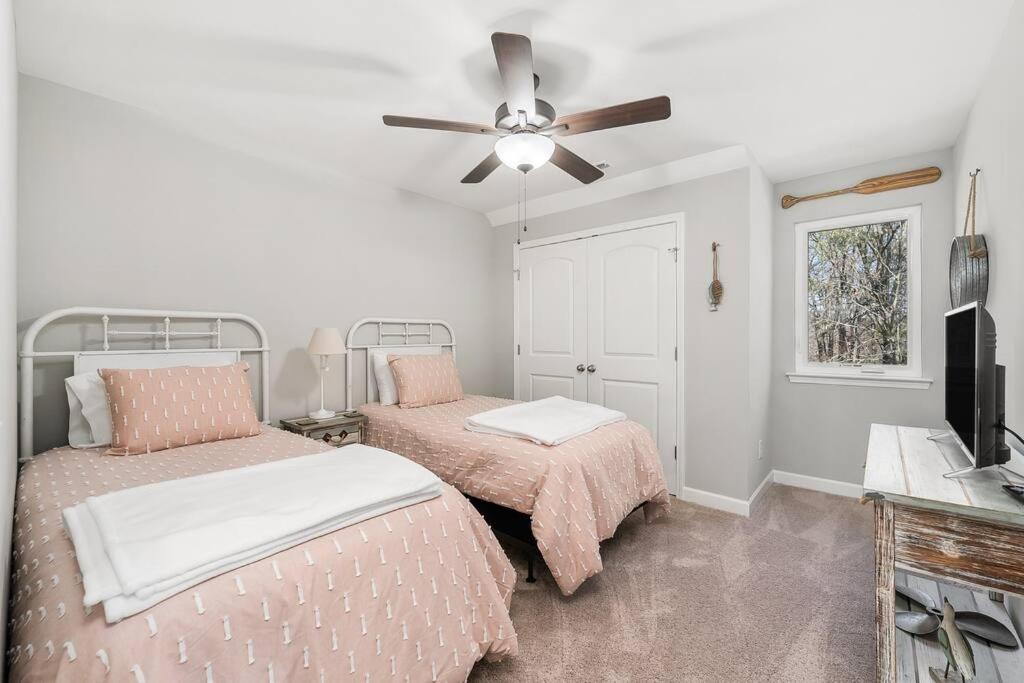 Beautiful Home With Lake And Marina Access, Firepit, Golf Cart Included Estill Springs 外观 照片